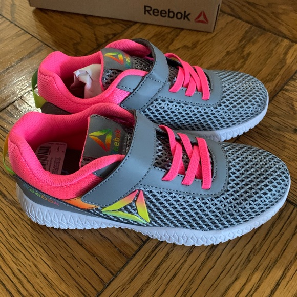 Reebok Girls shoes - Picture 7 of 8